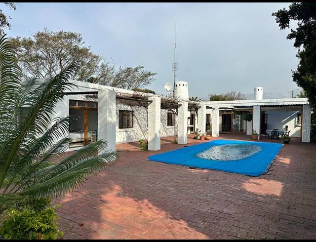 5 BEDROOM HOUSE FOR SALE IN BERGVLIET